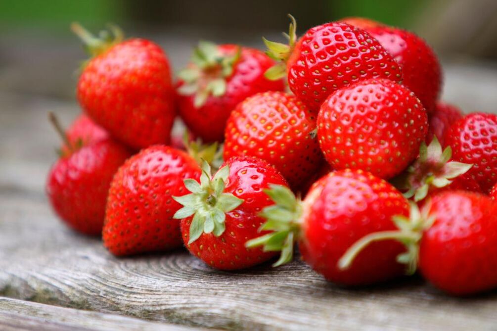 草莓增加效力